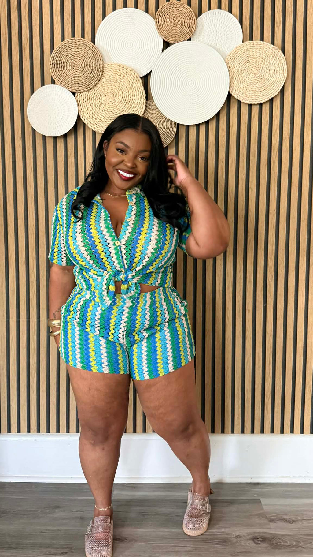 MULTI CROCHET SHORT SET