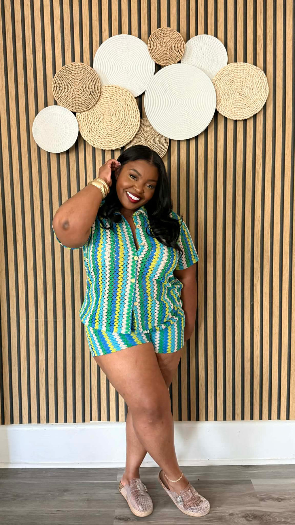 MULTI CROCHET SHORT SET